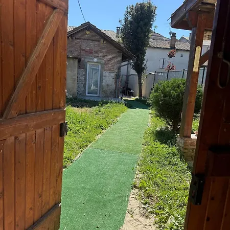 For Rent Lamagistere, 20 Min From Agen Apartmán